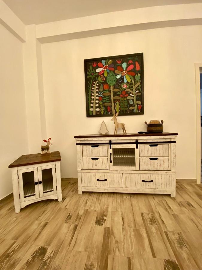 Pensiunea Charlotte Boutique Bacău Dış mekan fotoğraf
