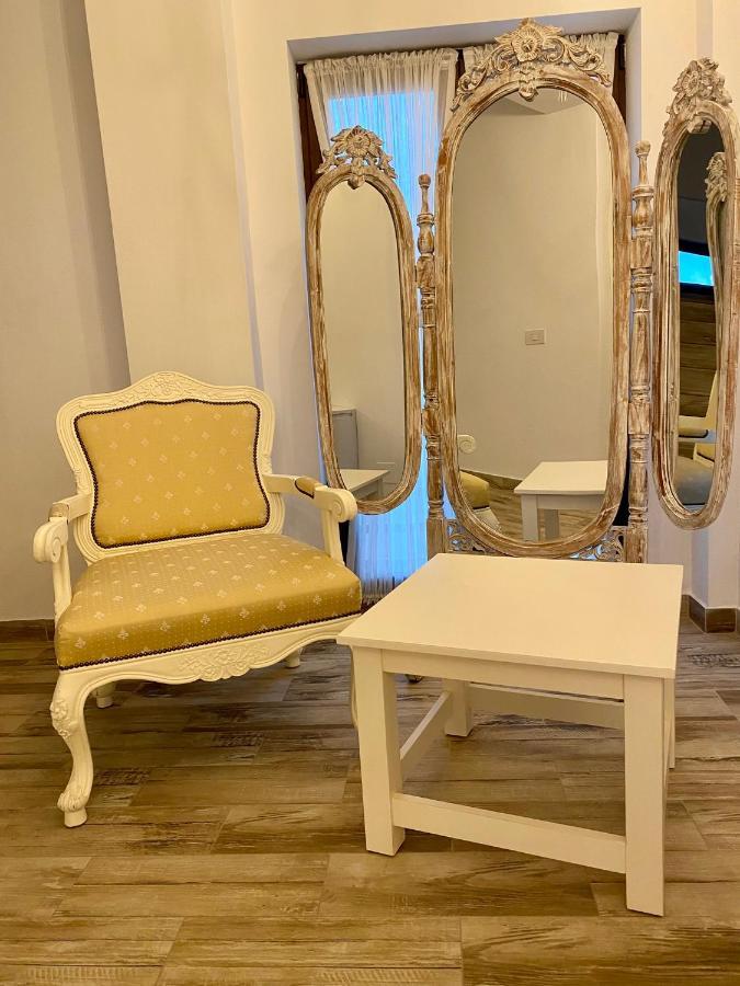 Pensiunea Charlotte Boutique Bacău Dış mekan fotoğraf
